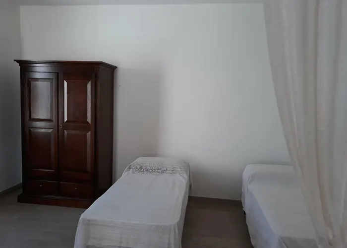 Hotel Via Xxv Aprile, 8