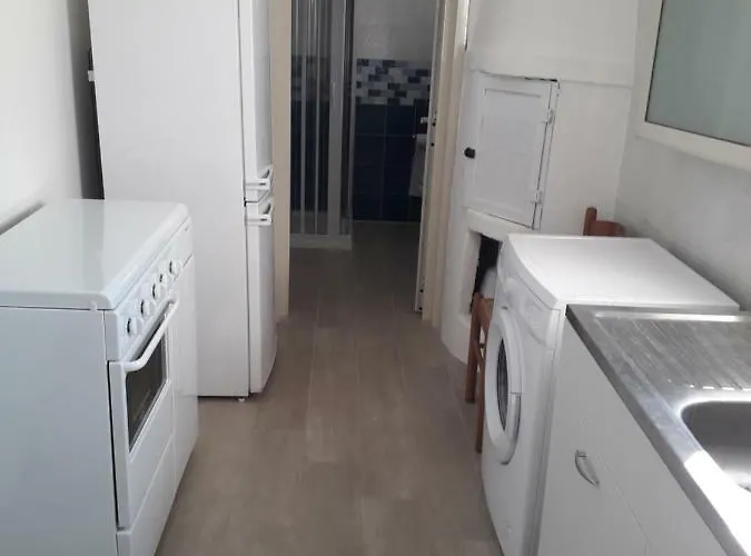 Via Xxv Aprile, 8 호텔